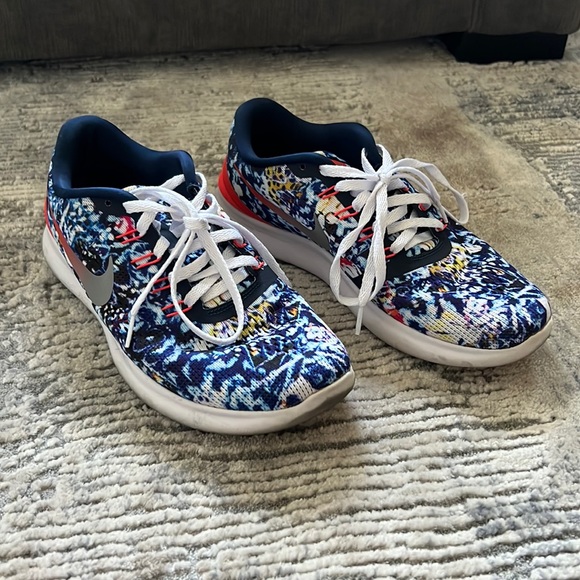 Nike Free Run - Picture 1 of 4